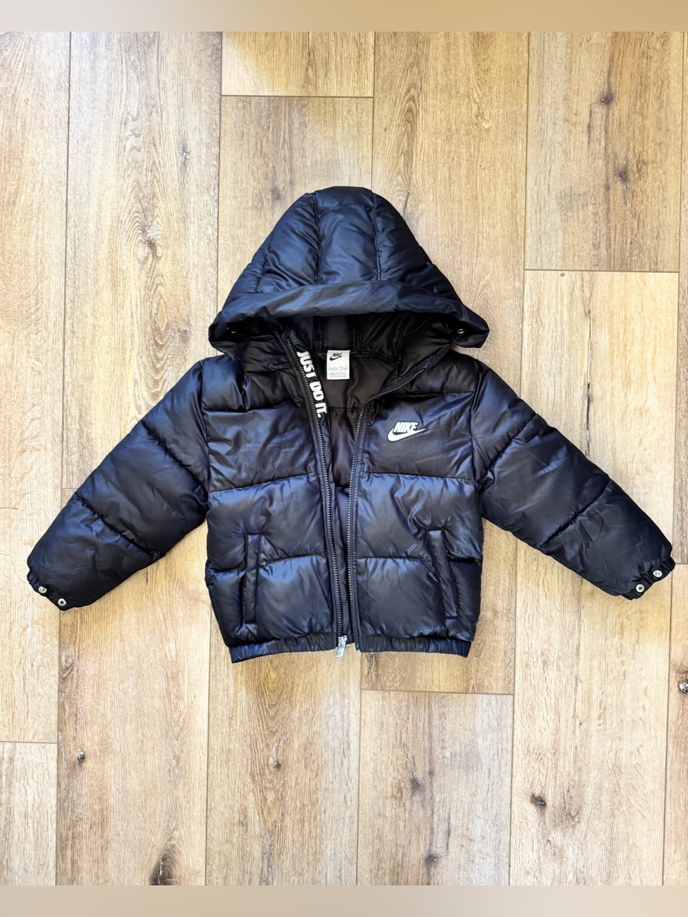 Nike Water Resistant Puffer Jacket - Boys Size 6-7 years